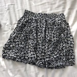 brandy melville skirt